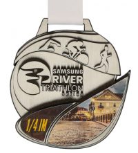 Medal Samsung River Triathlon z białą wstążką