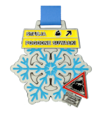 Medal Stacja Pogodne Suwałki to pełna kolorów nagroda wykonana z najwyższej jakości materiałów - przód