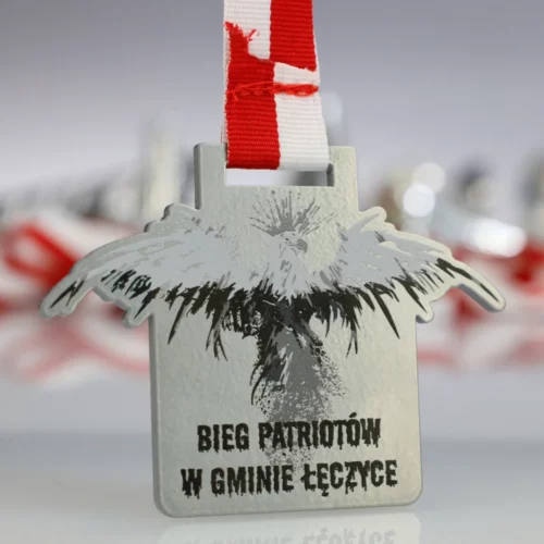 Medal na Bieg Patriotów cięty laserowo z kolorowym nadrukiem orła - rewers