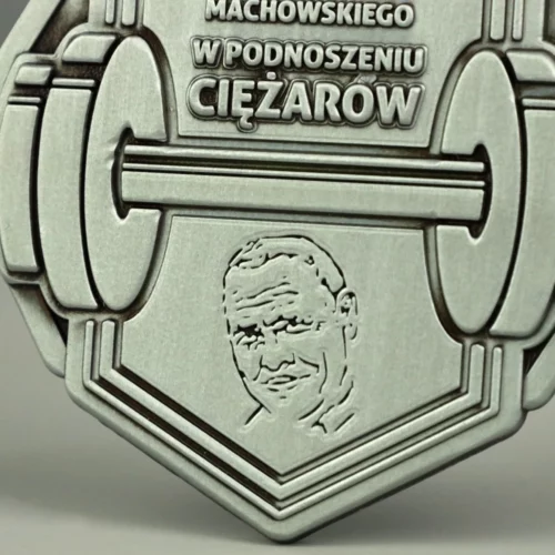 Medal na Memoriał Aleksandra Machowskiego wykonany z wysokociśnieniowego odlewu - detal 2