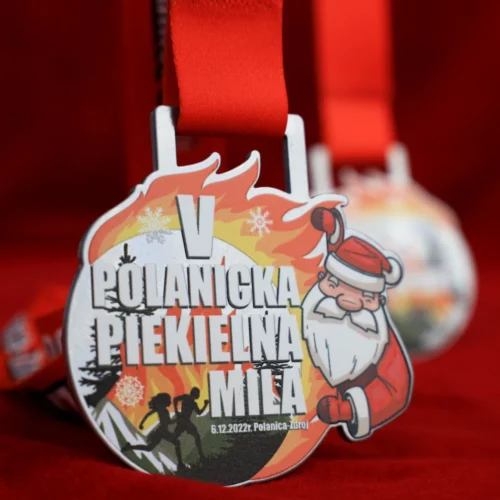 Medal Polanicka Piekielna Mila o oryginalnym kształcie z motywem mikołajkowym