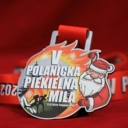 Medal Polanicka Piekielna Mila o oryginalnym kształcie z motywem mikołajkowym - wstążka
