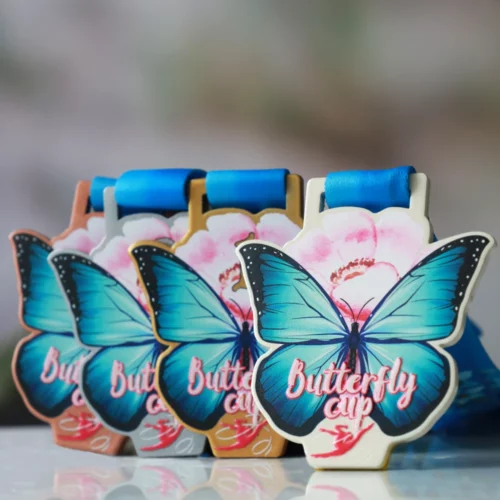 Medale Butterfly Cup w trzech kolorach