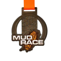 Medal z Kolorowym Nadrukiem Przypominającym Ślad Buta - Mud Race