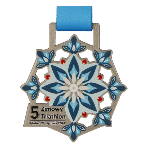 Medale w kształcie śnieżynki na 5. Zimowy Triathlon w Mielcu_1